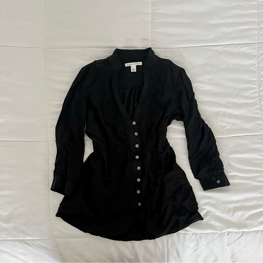 Banana Republic Black Long Sleeve Button Down